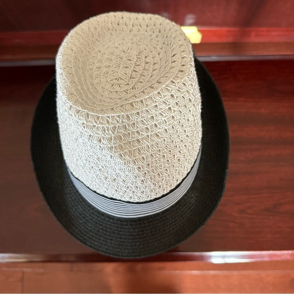 Hat - Picture 7 of 7